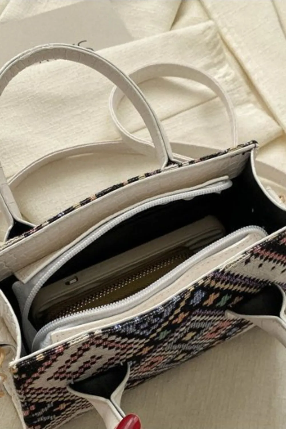 Geometric PU Leather Strap Handbag | Handbags | Fall Fashion | Purse