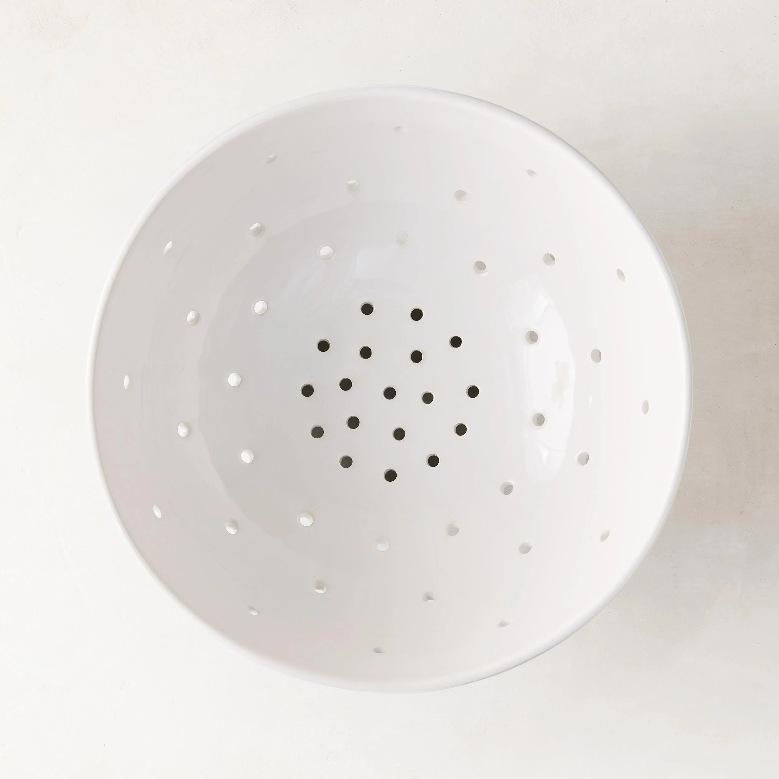 Hudson Grace White Ceramic Colander