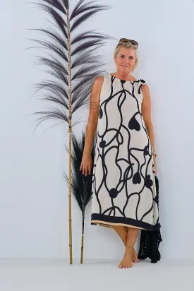 langes Kleid mit schönem Muster, creme-schwarz