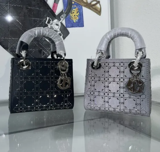 Luxury Handbags for Fashion Enthusiasts - 6873