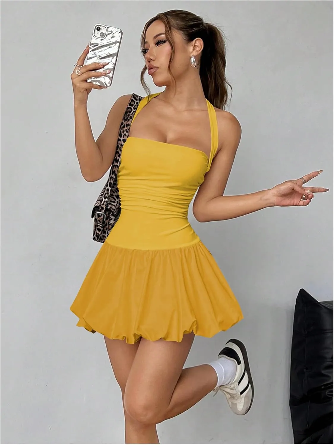 SOLY HUX Women's Bubble Mini Dress Y2K Halter Backless Club Party Graduation Short Dresses with Shorts Underneath